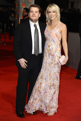 James Corden mit Freundin Julia Carey