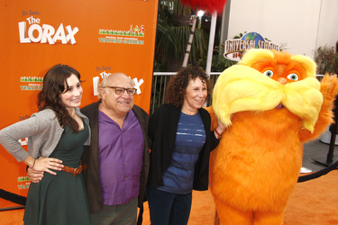 Lucy DeVito, Danny DeVito, Rhea Perlman