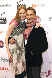 Wolfgang Joop mit Begleitung