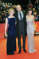 Holliday Grainger, Robert Pattinson, Christina Ricci