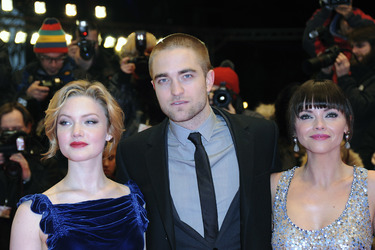 Holliday Grainger, Robert Pattinson, Christina Ricci
