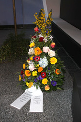 Trauerkränze für Edgar Bessen