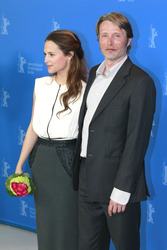 Alicia Vikander, Mads Mikkelsen