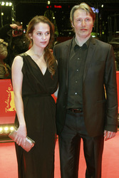 Alicia Vikander, Mads Mikkelsen