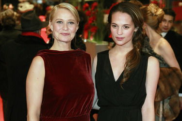 Trine Dyrholm, Alicia Vikander