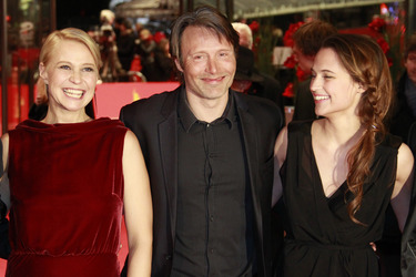 Trine Dyrholm, Mads Mikkelsen, Alicia Vikander
