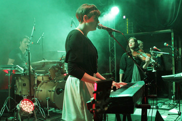 Cherilyn MacNeil (Dear Reader)