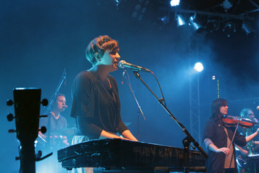 Cherilyn MacNeil (Dear Reader)