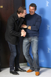 Michael Fassbender, Antono Banderas