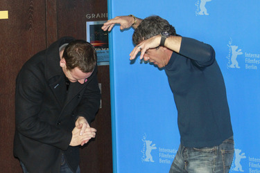 Michael Fassbender, Antono Banderas