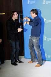 Michael Fassbender, Antono Banderas