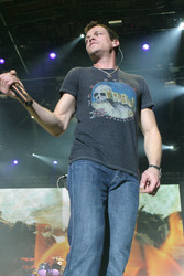 Brad Arnold (3 Doors Down)