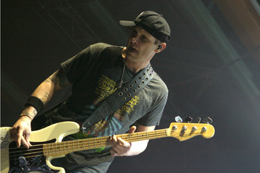Todd Harrell (3 Doors Down)