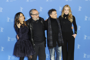 Salma Hayek, Álex de la  Iglesia, José Mota, Carolina Herrera Bang