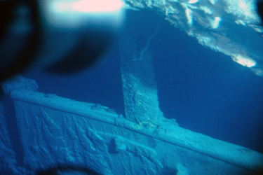 Wrack der Titanic - Reling vom Promenadendeck steuerbord