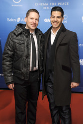 Marco Kreuzpaintner mit Ehemann Gilardi