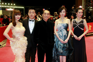 Tong Dawai mit Gattin, Zhang Yimou, Ni Ni, Zhang Doudou