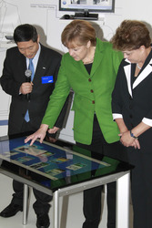 Sunny Lee, Angela Merkel, Dilma Rousseff