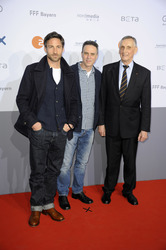 Benjamin Sadler, Dror Zahavi, Ulrich K. Wegener