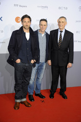 Benjamin Sadler, Dror Zahavi, Ulrich K. Wegener