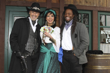 Timothy Peach, Dunja Rajter, Mola Adebisi