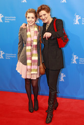 Suzanne von Borsody mit Begleitung