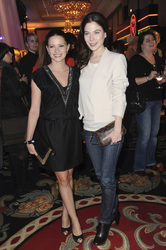 Jennifer Ulrich, Nora von Waldstätten