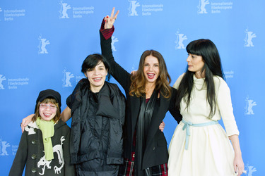 Teona Strugar Mitevska, Victoria Abril, Labina Mitevska und Kind