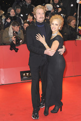 Matthew Modine mit Begleitung