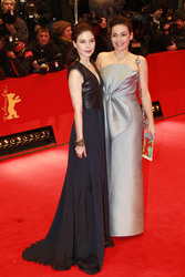 Nora von Waldstätten, Nicolette Krebitz