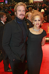 Matthew Modine mit Begleitung