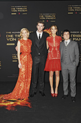 Elizabeth Banks, Liam Hemsworth, Jennifer Lawrence, Josh Hutcherson