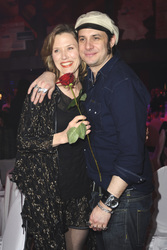 Sascha Vollmer (The BossHoss) mit Begleitung