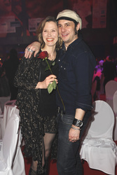 Sascha Vollmer (The BossHoss) mit Begleitung