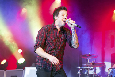 Pierre Bouvier (Simple Plan)