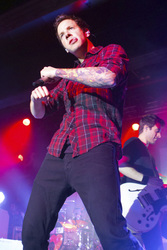 Pierre Bouvier (Simple Plan)