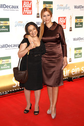 Yasmina Filali mit ihrer Mutter Malika