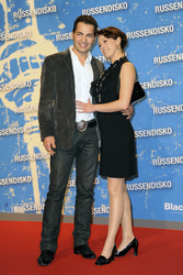 Bülent Sharif mit Freundin Emire Oezyrek