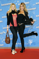 Natalie Langer mit Gast