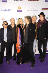 Wolfgang Niedecken mit Ehefrau Tina und seiner Band BAP