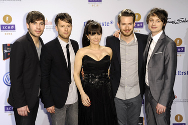 Revolverheld und Marta Jandova (Die Happy)