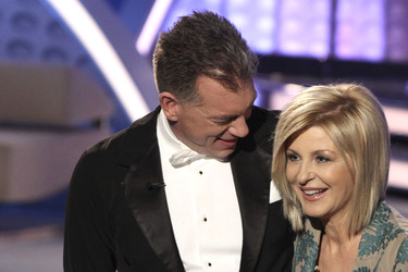 Carmen Nebel mit Turniertänzer