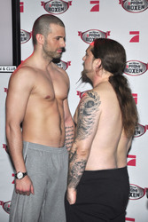 Jay Khan, Martin Kesici