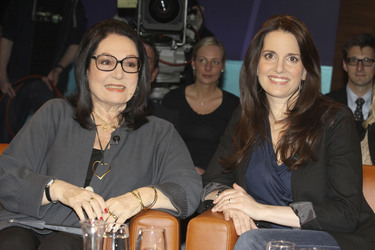 Nana Mouskouri, Lénou