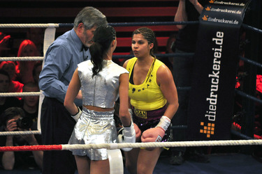 Micaela Schäfer, Indira Weis