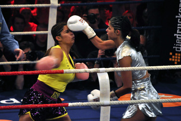 Indira Weis, Micaela Schäfer