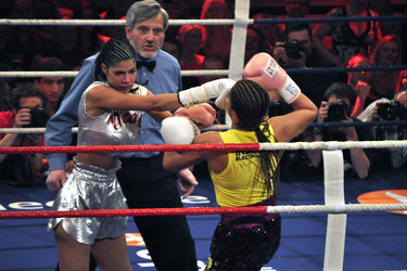 Micaela Schäfer, Indira Weis