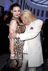 Djamila Rowe, Rolf Eden