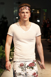 Julian Stoeckel Model