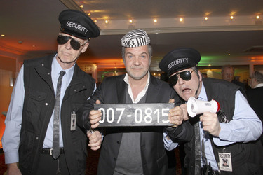 Marek Erhardt mit Security